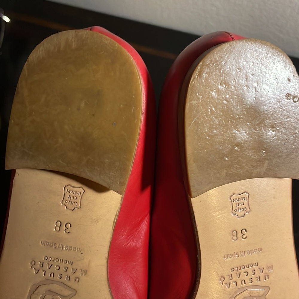 Ursula Mascaro Size 38 US 8 Red Flats Great Condition Flower on top of shoe - Picture 11 of 13
